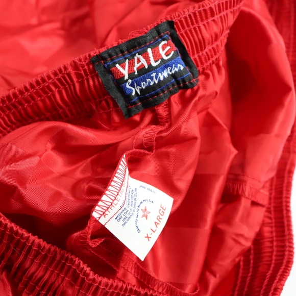 Vintage New Nylon Checkered Soccer Shorts Red Mens - Picture 7 of 7